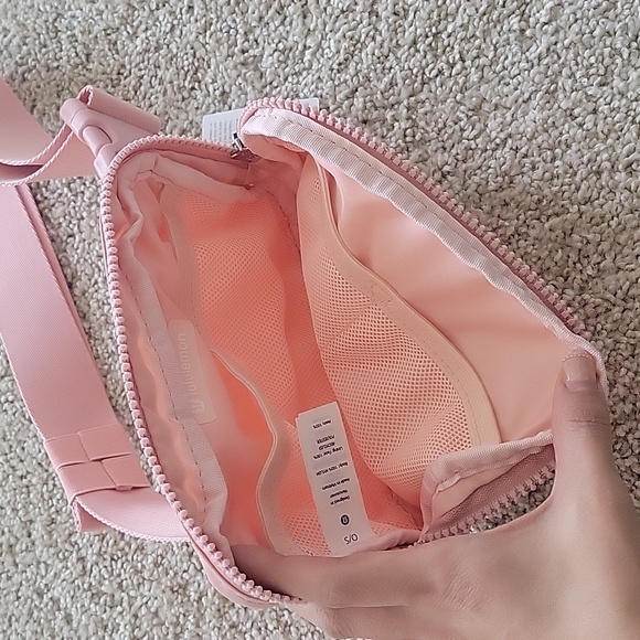 Lululemon Belt Bag (Pink) - Picture 3 of 5